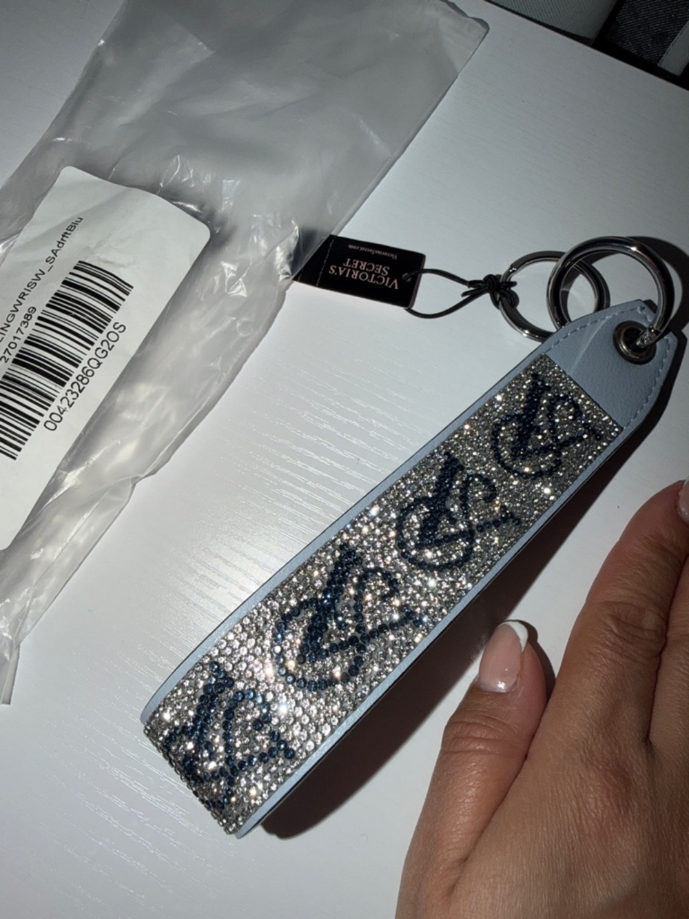 Victoria's Secret Silver Gray Crystal Heart Wristlet Key Fob - Picture 4 of 4